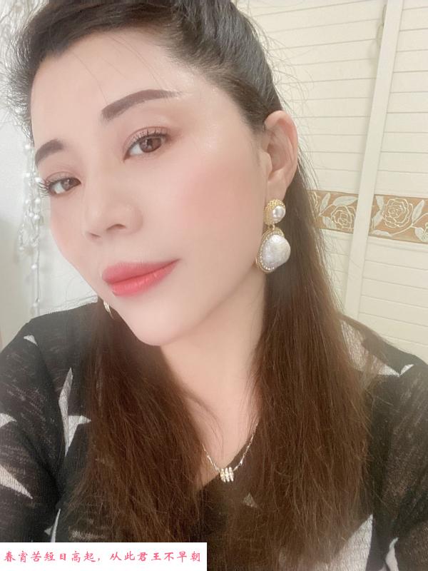 昆明丰满大奶熟女 第2张