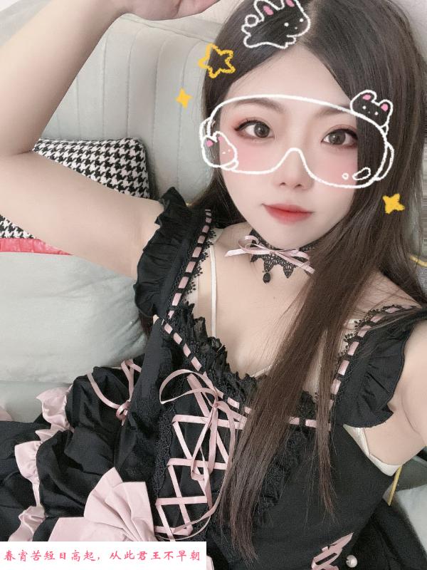 很可爱的小肉感萌妹 第3张
