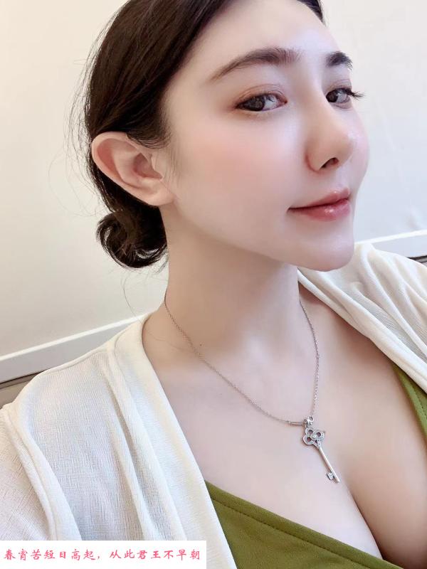 蜜桃臀莎莎 第1张