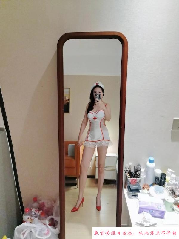 福田卡戴珊妮妮 第3张