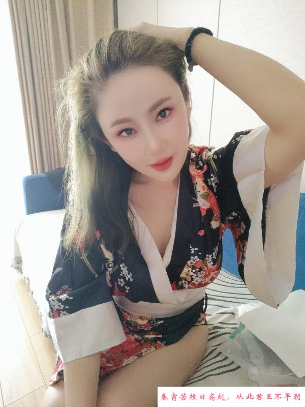 昆山性感大乃长腿妹子 第2张