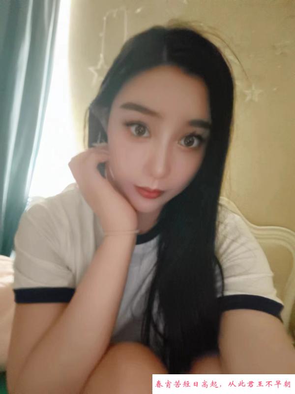 南开服务系大胸妹子 第1张