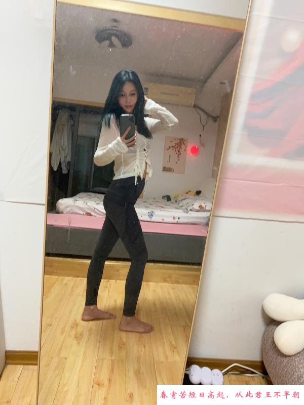 翘臀瑜伽少妇 第1张