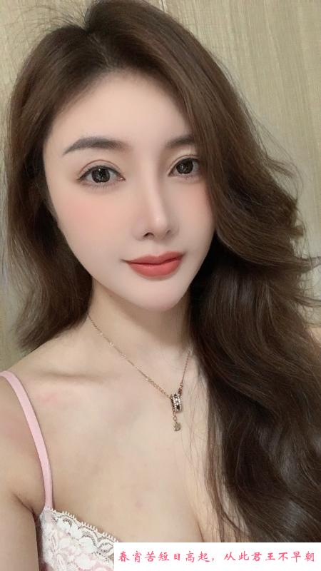 制服美女Selina 第3张