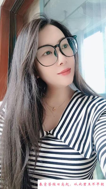 服务配合骚少妇 第1张