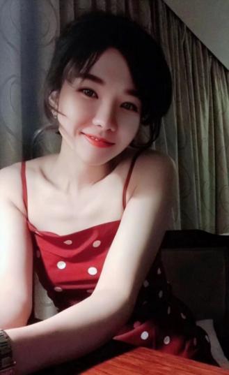 园区川妹子 第1张