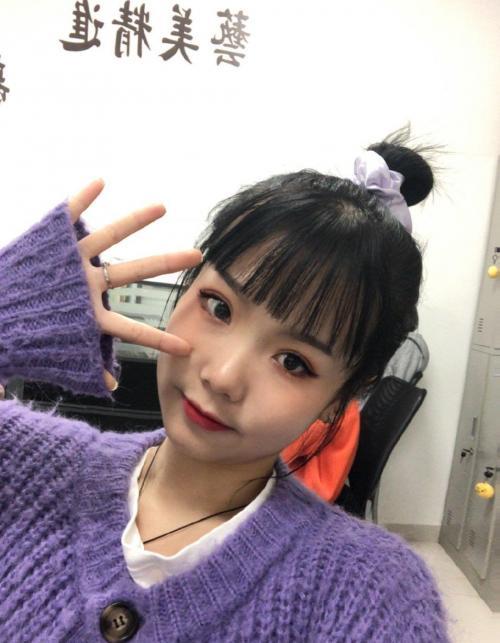超靓学生妹巨乳美女逼紧黑色丝袜诱惑美女淫叫表情疯狂 第3张
