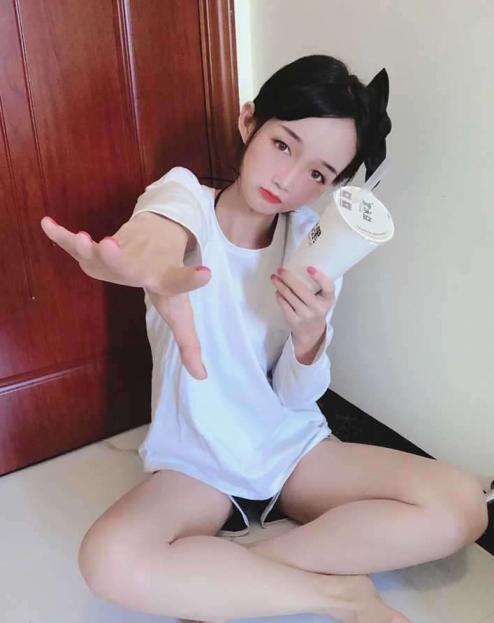 爱健身的小学妹 第3张
