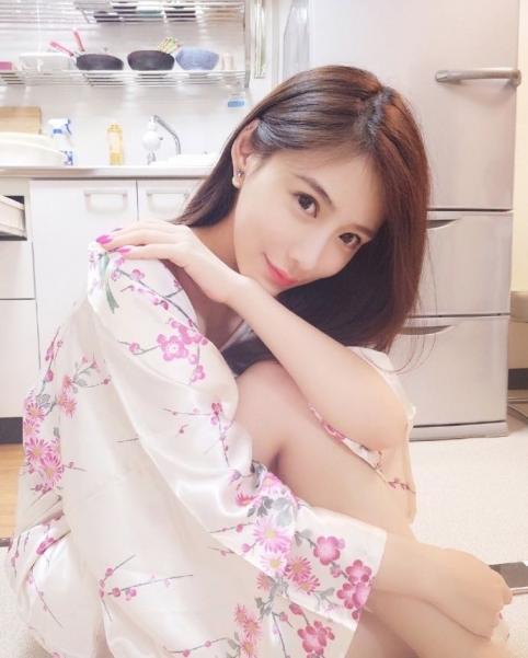 经济人绍兴嫩模顶尖外围女 第2张