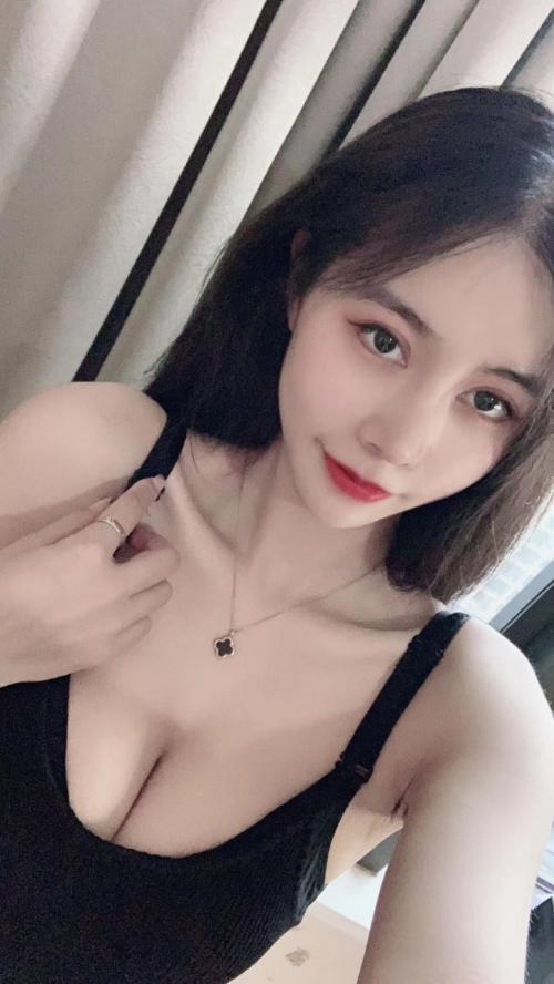 温州狂干极品身材馒头B，嗷嗷叫最后射她一脸 第1张