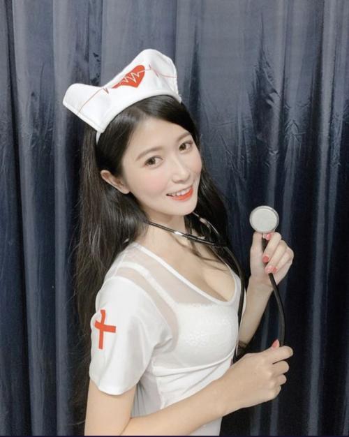 蜜桃少妇，粉嫩多汁制服诱惑 第3张