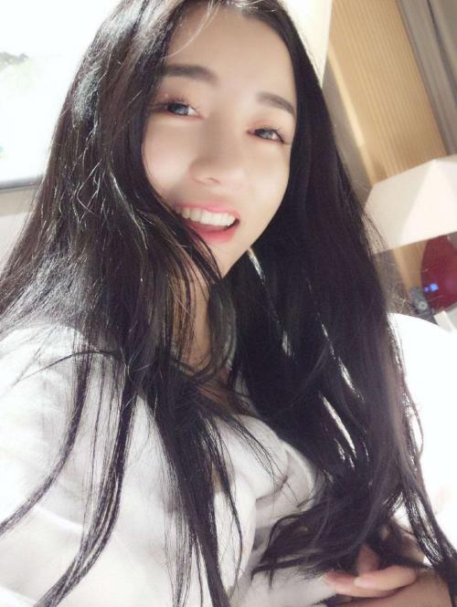 忍痛分享下海不久的夜店少妇 第3张
