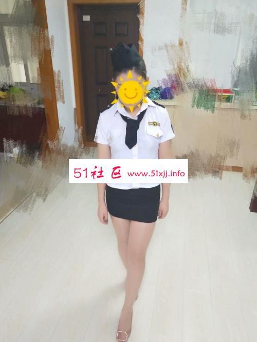 漂亮年轻少妇 第1张