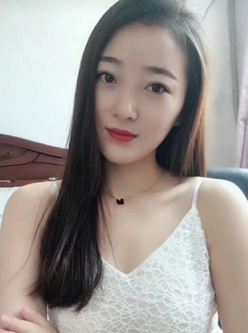 玉兰路新人前女友 第1张