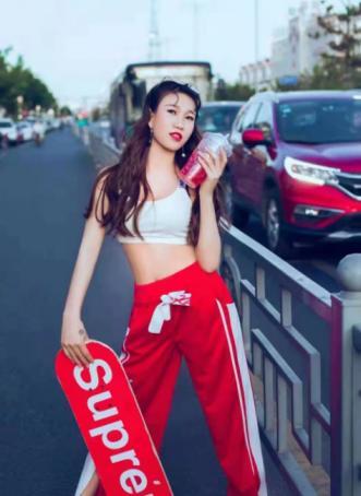 身材完美，很风骚值得一去 第2张