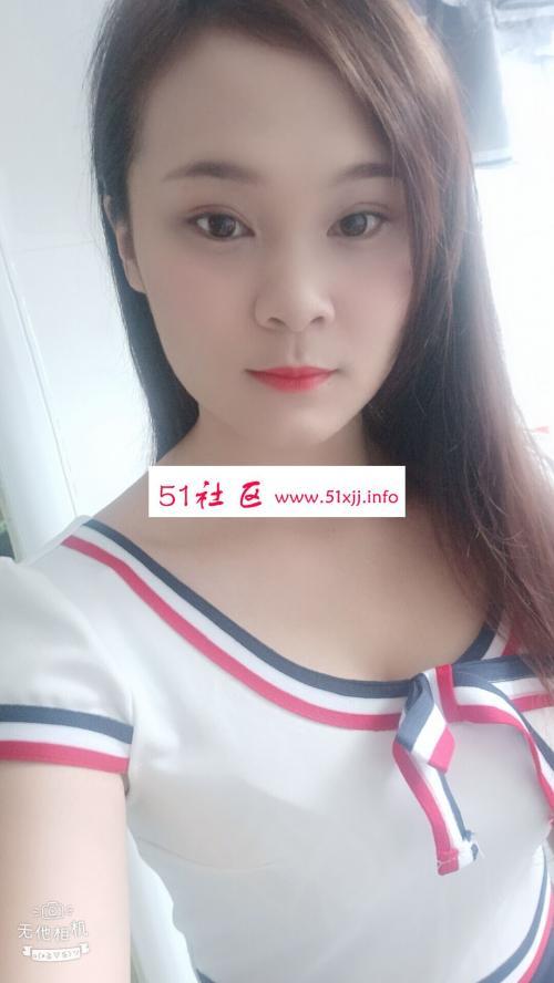 胸器逼人，极品服务 第2张