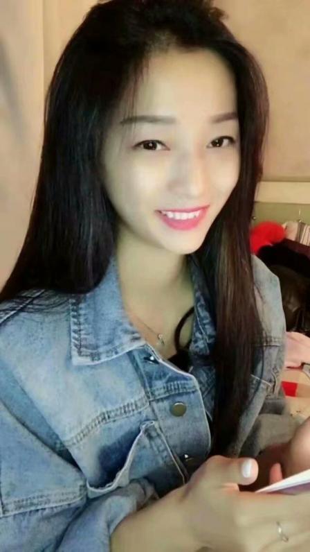 黄泥磅小嫩妹真真 第2张