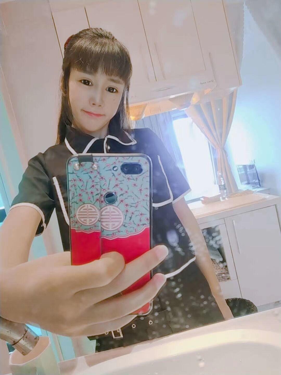亲身验证挺拔扣碗胸苗条嫩妹子追梦，如假切屌 第2张