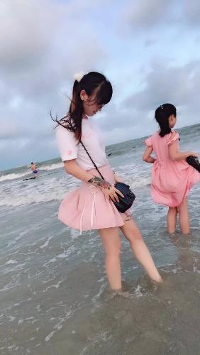 东莞南城一个极品妹妹（身材好看），为了赚点楼币不容易 第2张