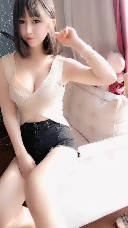 2020年8月13清纯可爱粉嫩的妹子（00后） 第3张