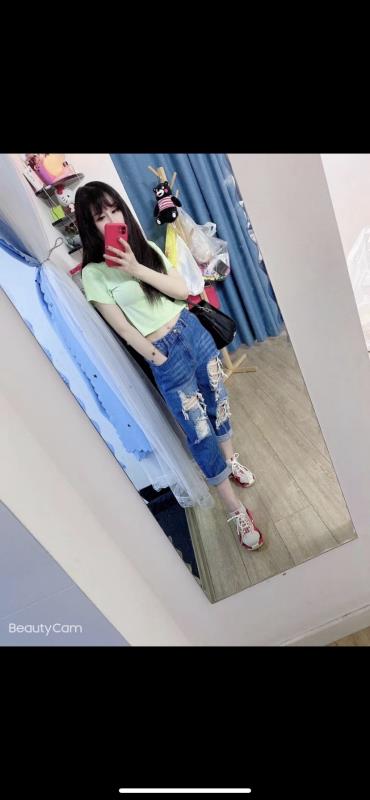 95年白皙小妞 第2张