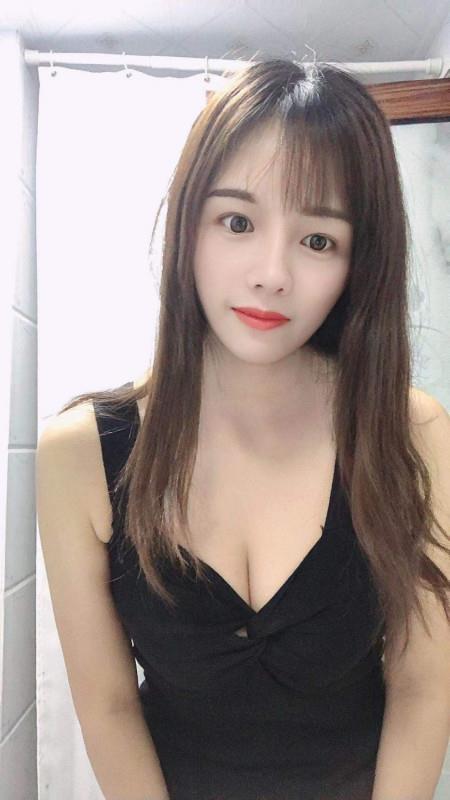 龙华新晋乳神蜂腰 第1张