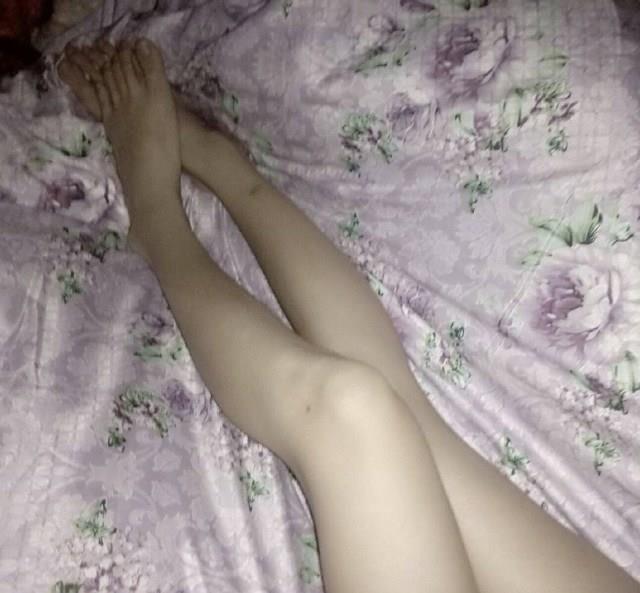 年纪不大的妞 第3张