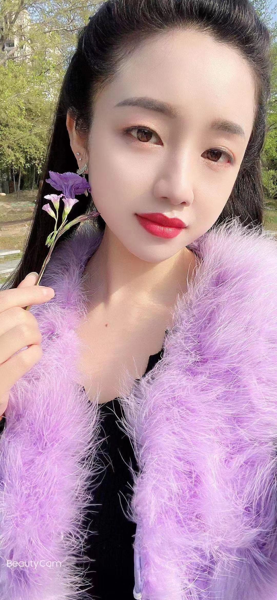 性感小浪妇 第3张