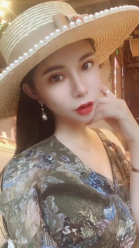 瑜伽教练小姐姐 第1张