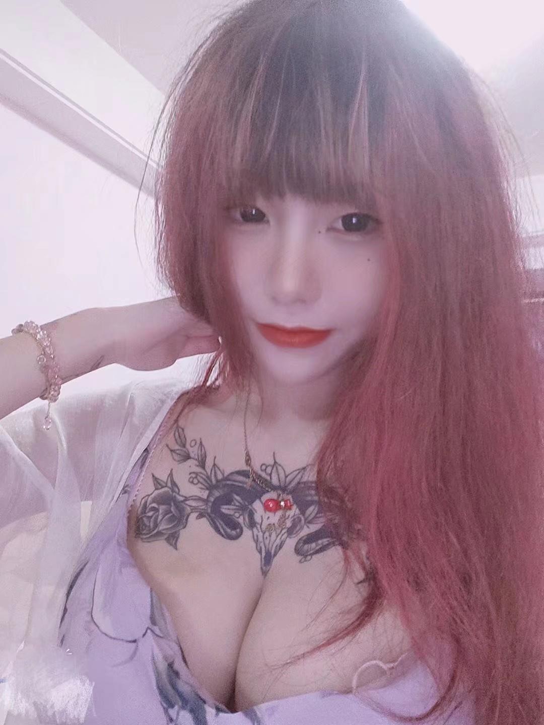 巨乳小姐姐 第1张