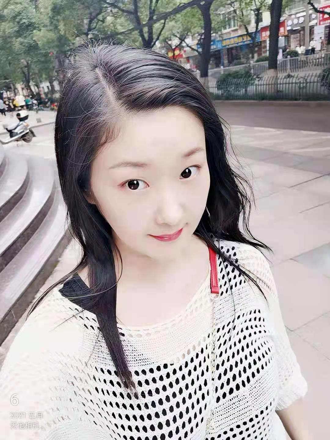 火车站小姐姐 第1张