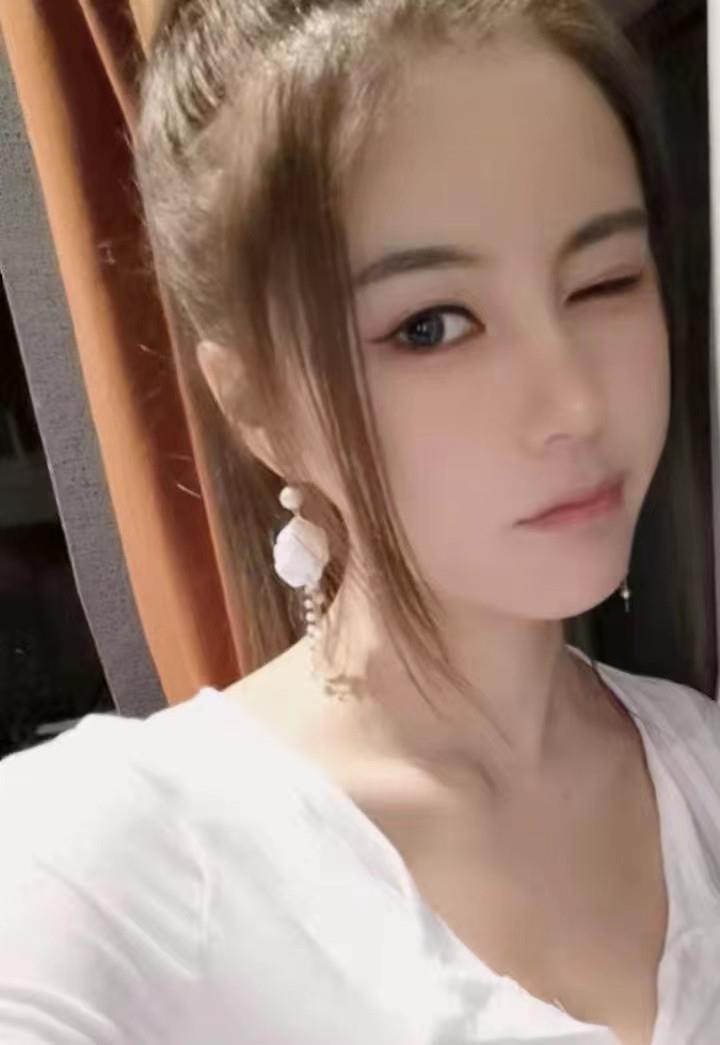 CC大美女 第3张