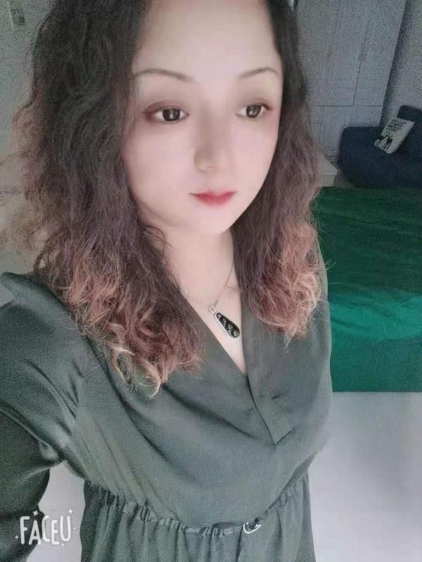 态度好的熟女 第2张