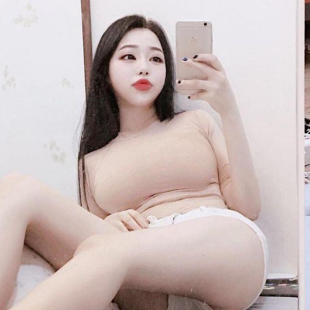 认识很久的一位徐州妹妹身材丰满身体敏感 第1张