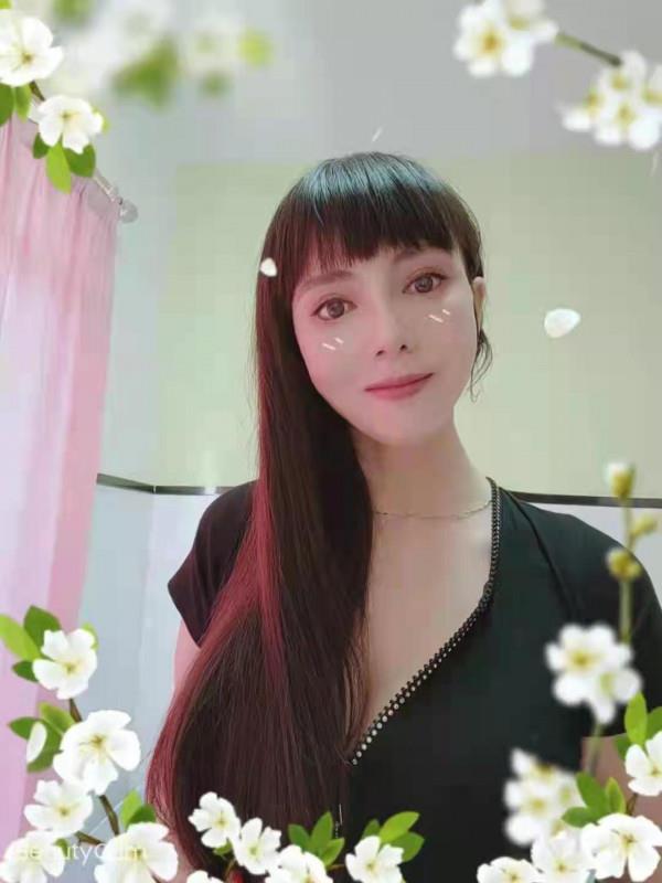 龙岗风情少妇 第1张