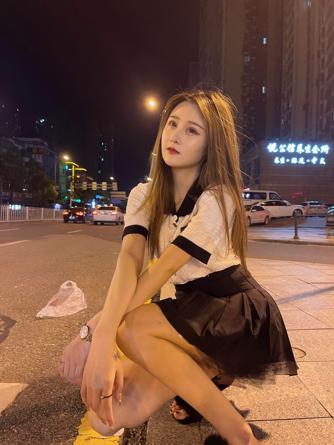 活泼可爱会调情 第1张