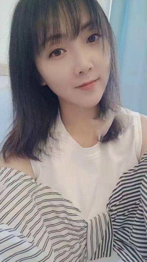 清纯邻家妹妹阿雪 第1张
