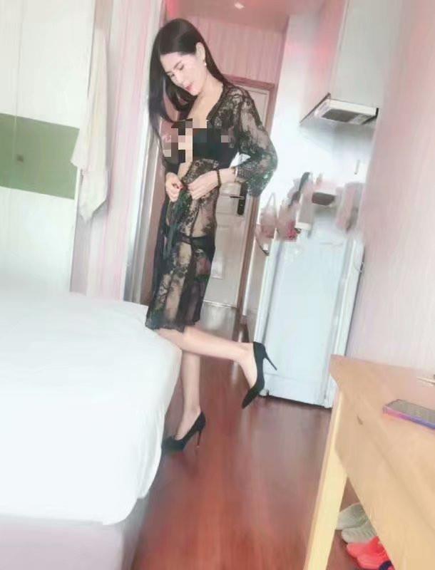 建业雅琪大长腿性感 第2张