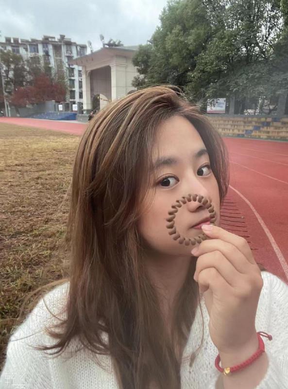 乖萌嫩妞小可爱 第2张