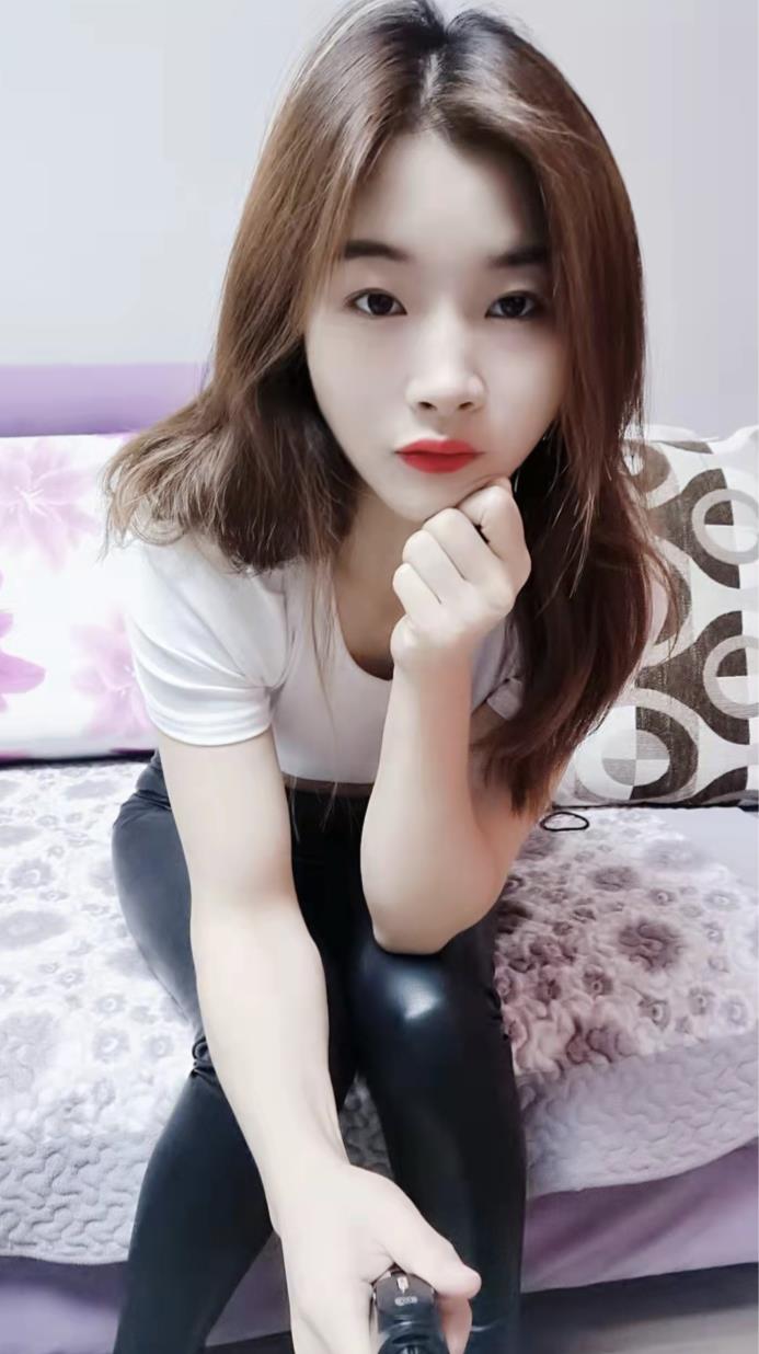 锦江皮裤妹妹 第3张