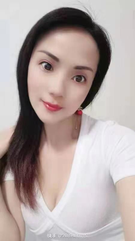 龙岗白嫩大奶 第2张