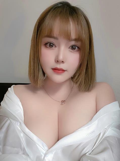 短发女神乐乐yyds 第1张