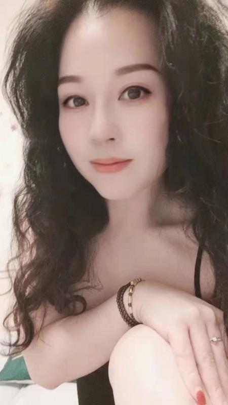 下关布依族少妇 第2张