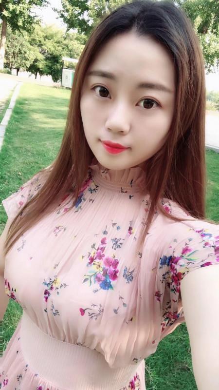 大胸妹子倩倩 第1张