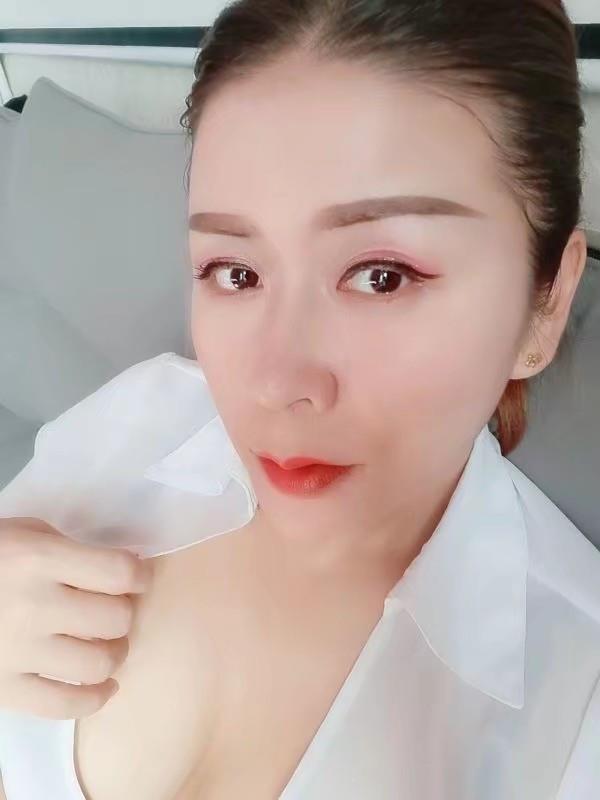 杨家湾c口瑜伽老师 第2张