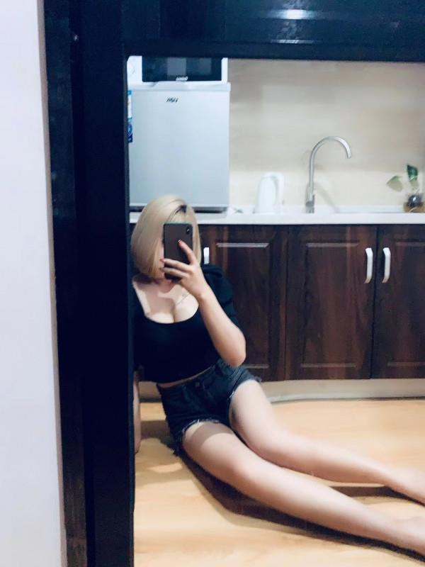 万达美甲小妹 第2张