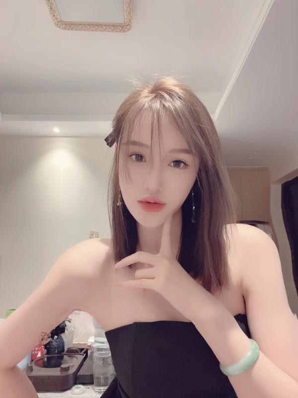姐妹双飞 第1张