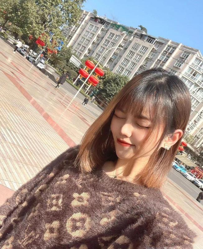水湾颜值服务不错佳佳 第2张