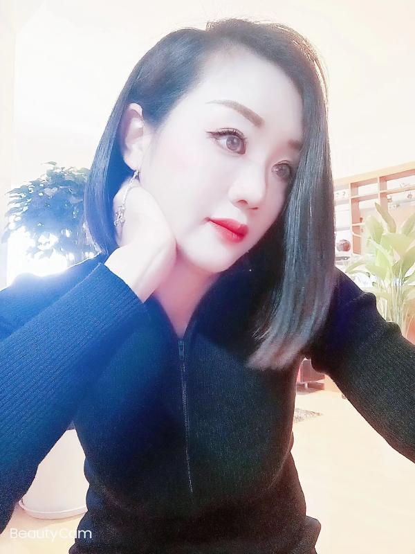盘龙区热情小姐姐 第1张