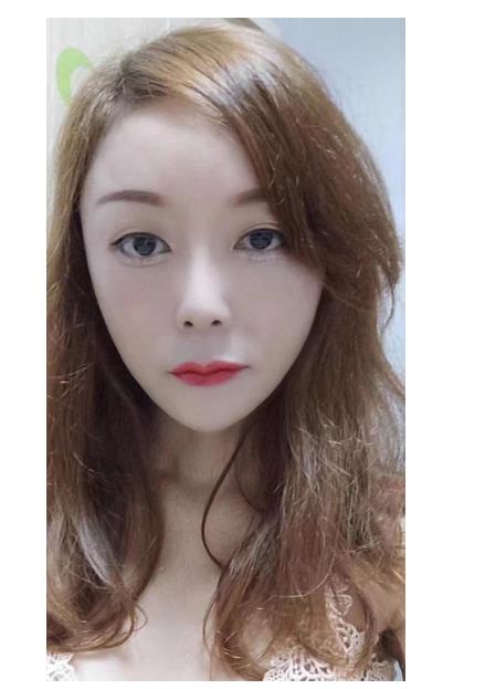 白嫩少妇，不一样的冷艳 第2张
